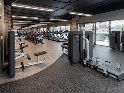 Fairway Flats & The Heights Furnished Apartments - Image 8