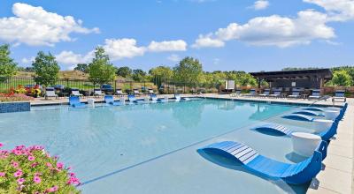 Kinsley Forest Apartments - Furnished corporate apartment in Kansas City