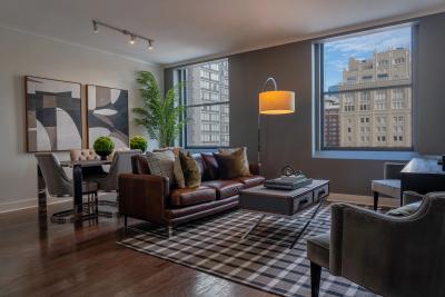 Power & Light Furnished Apartments - Image 4