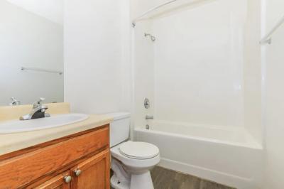 Inwood Crossings Furnished Apartments - Image 4