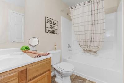 Woodland Park at Soldier Creek Furnished Apartments  - Image 4