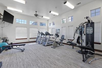 Portofino Furnished Apartments - Image 8