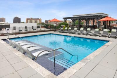 Alton Heights Furnished Apartments - Image 9