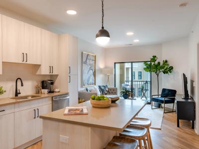 Century West Pryor Furnished Apartments - Image 2