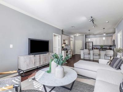 Village West Furnished Apartments - Image 3