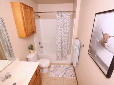 HRC Apartments & Townhomes - Image 5