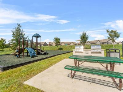 Summit Crossing Furnished Apartments - Image 9