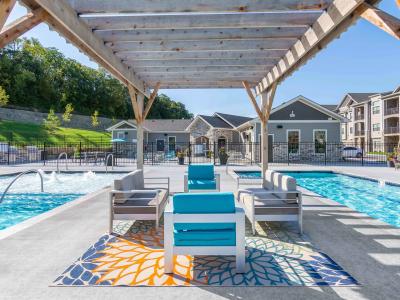 Thrive at Creekside Furnished Apartments and Townhomes - Image 6