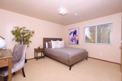 HRC Apartments & Townhomes - Image 6