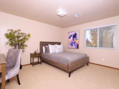 HRC Apartments & Townhomes - Image 6