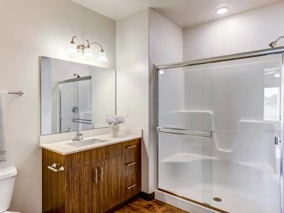 Fairway Flats & The Heights Furnished Apartments - Image 5