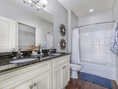 Village West Furnished Apartments - Image 6