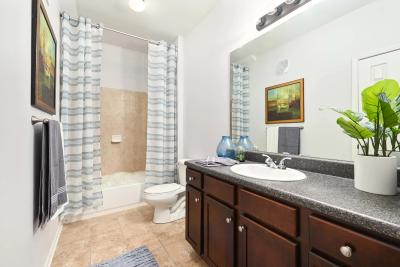The Sovereign at Overland Park Furnished Apartments - Image 4