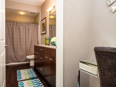 WaterCrest at City Center Luxury Apartments - Image 5