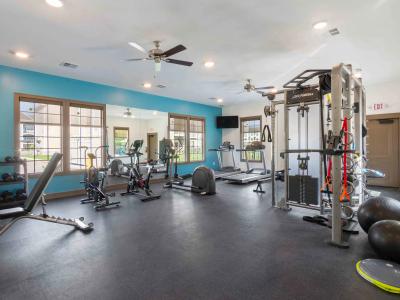 Thrive at Creekside Furnished Apartments and Townhomes - Image 7