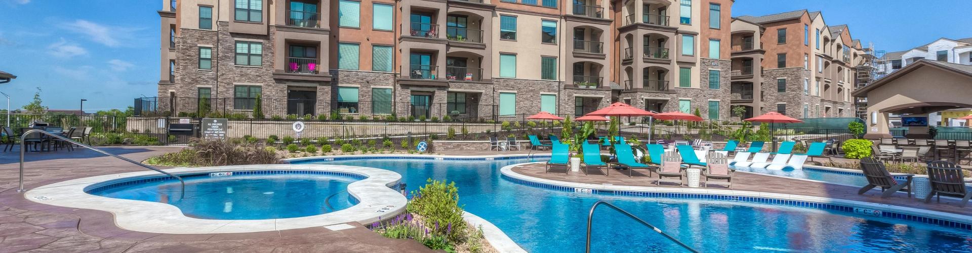 Edgewater at City Center Furnished Apartments