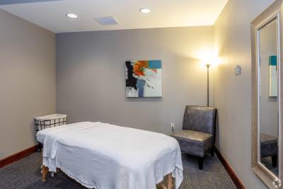 WaterCrest at City Center Luxury Apartments - Image 10