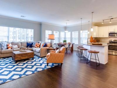 Prairie View at Village West Furnished Apartments - Image 2