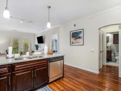 Village at Mission Farms Luxury Apartment Homes - Image 9