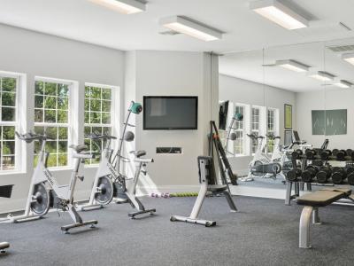 The Highlands Furnished Apartments - Image 7