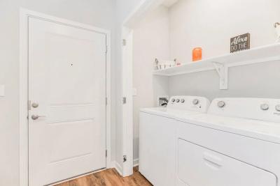 The Element Furnished Apartments - Image 7