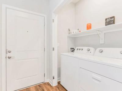 The Element Furnished Apartments - Image 7