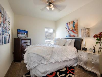 The Links at Manhattan KS Furnished Apartments - Image 4