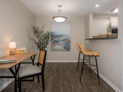 Lenox West Luxury Furnished Apartments - Image 9