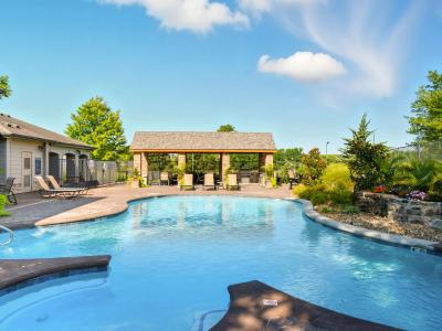 The Highlands Furnished Apartments - Image 6