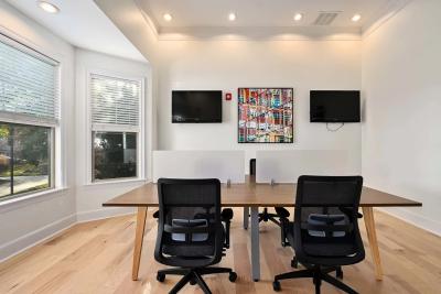 The Sovereign at Overland Park Furnished Apartments - Image 11