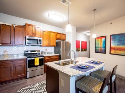 Brighton Creek Apartments - Image 2