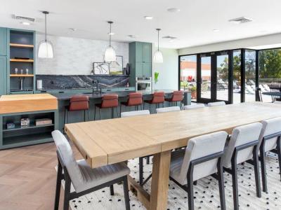 Alton Heights Furnished Apartments - Image 8