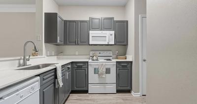 Summit Ridge Apartments - Image 3