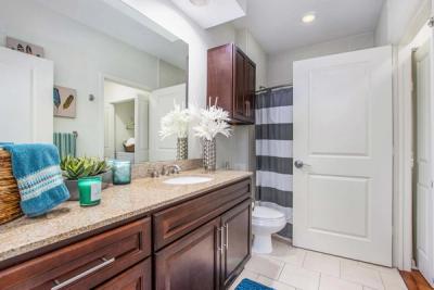 Village at Mission Farms Luxury Apartment Homes - Image 6