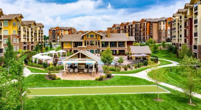 WaterCrest at City Center Luxury Apartments - Furnished corporate apartment in Kansas City