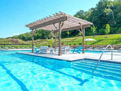 Thrive at Creekside Furnished Apartments and Townhomes - Image 5