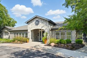 The Highlands Furnished Apartments - Furnished corporate apartment in Kansas City