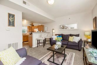 Woodland Park at Soldier Creek Furnished Apartments  - Furnished corporate apartment in Kansas City