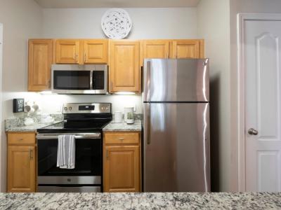 Cambridge Square Furnished Apartments - Image 2