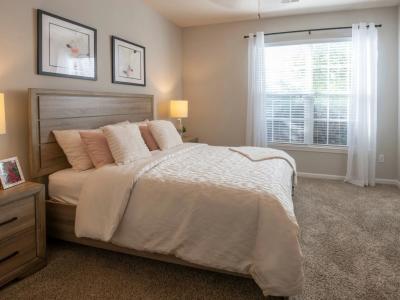 Cambridge Square Furnished Apartments - Image 5