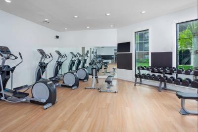 Lexington Farms Furnished Apartments  - Image 9