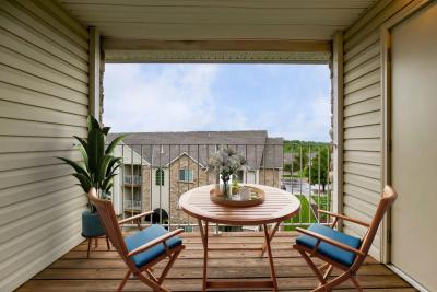 The Overlook Furnished Apartments - Image 9