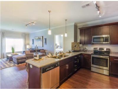 The Retreat at Tiffany Woods Furnished Apartments - Image 2