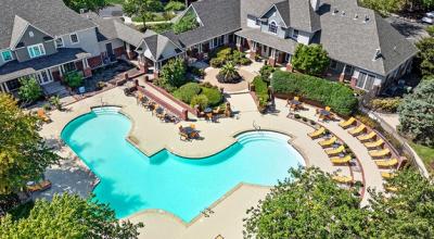 Summit Ridge Apartments - Furnished corporate apartment in Kansas City