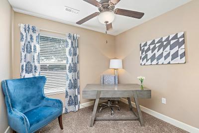 Lakeview Crossing Furnished Apartments - Image 7