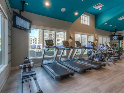 Edgewater at City Center Furnished Apartments - Image 8