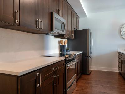 Power & Light Furnished Apartments - Image 7