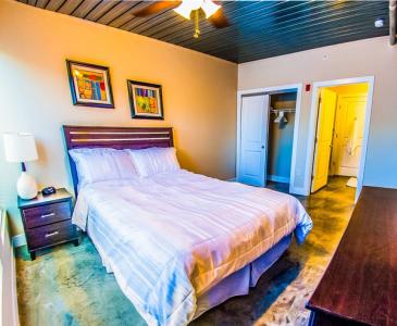 888 Lofts Furnished Apartments - Image 4