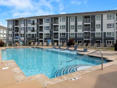 Azure Luxury Furnished Apartments - Image 7