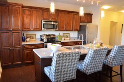 Mission 106 Furnished Apartments - Image 6